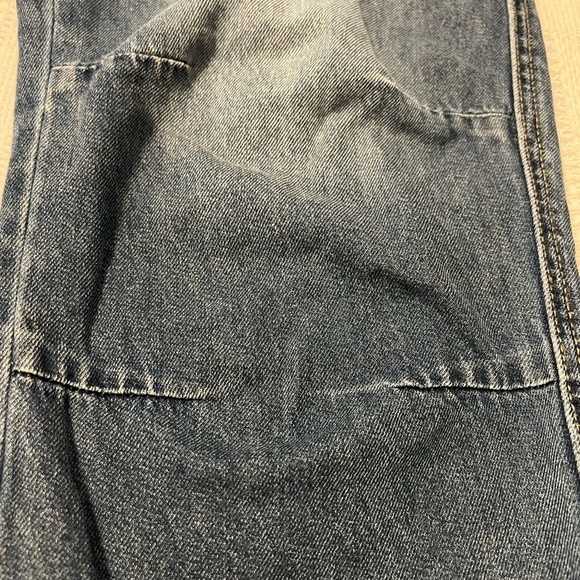 #1854. RM Rebecc Minkoff Cropped Jeans w/Raw Hem & Pockets. Size PS - Picture 2 of 9